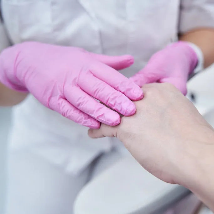 Anti-Aging Hands – Mikronakłuwanie skóry dłoni + Ampułka