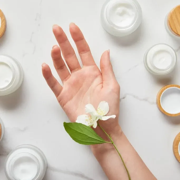 Anti-Aging Hands – Mikronakłuwanie skóry dłoni + Ampułka